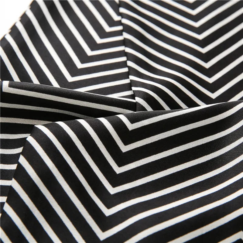 15881857746_906224695