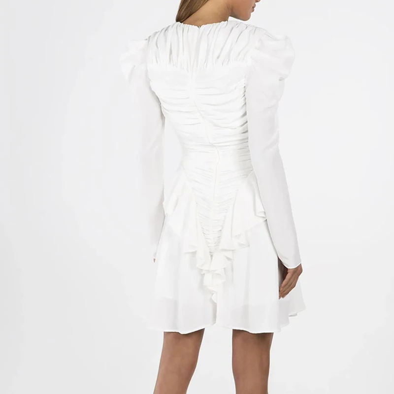 TWOTWINSTYLE, элегантное белое платье с рюшами для женщин, v-образный вырез, высокая талия, длинный рукав, облегающие мини платья для женщин,, летняя мода, Новинка