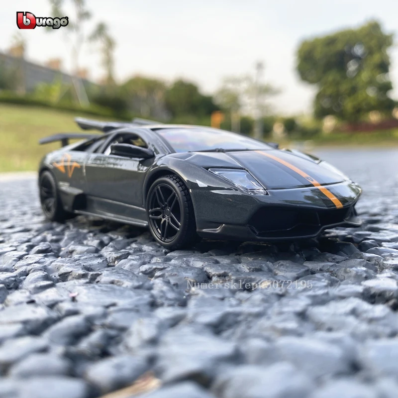 

Bburago 1:32 Lamborghini LP670-4 Simulation alloy car model plexiglass dustproof display base packaging series Collect gift toy