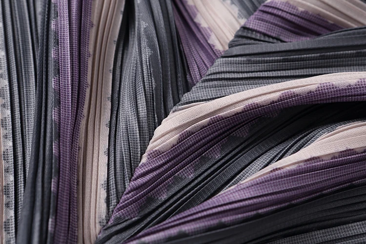 Changpleat новые женские полосатые штаны с принтом Miyak плиссированные Модные свободные эластичные талии Большие размеры женские шаровары Tide P65