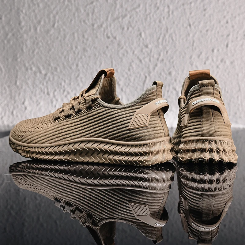 New Men Shoes Lightweight Comfortable Breathable Walking Sneakers Men Casual Shoes Lace-Up Shoes Tenis Feminino Zapatos