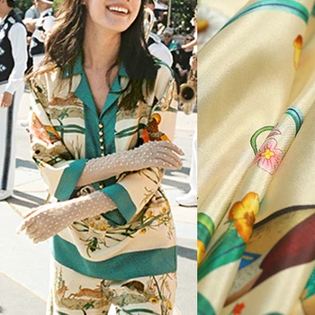 

114*68CM Wide 14MM Cute Print Light Yellow Silk Crepe de Chine Fabric for Summer Dress Shirt Scarf Cheongsam Skirt Suit E1230