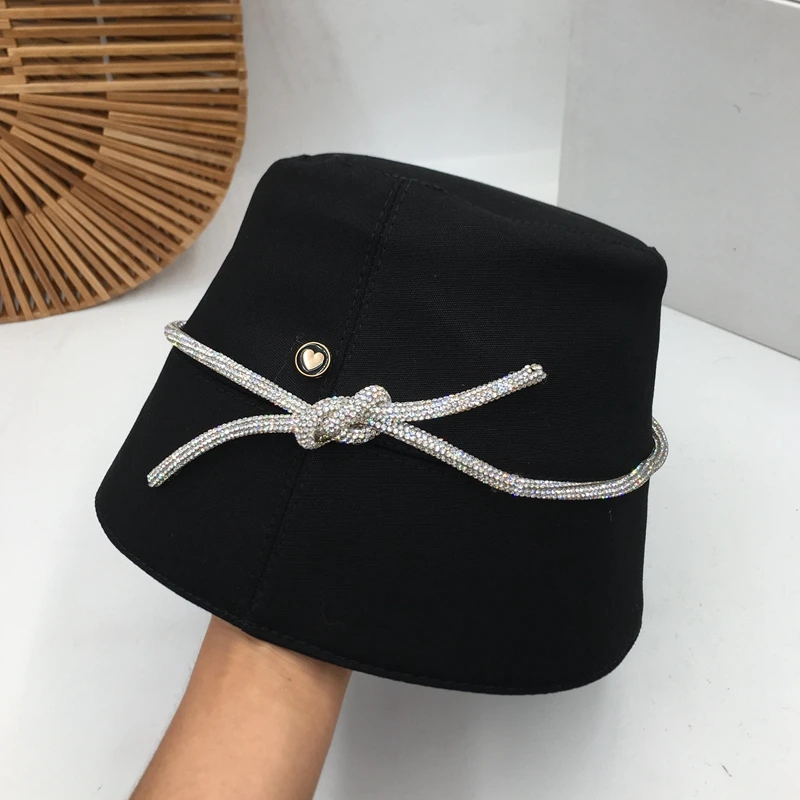 

Web celebrity in same bucket hat hats for men and women the eaves fisherman hat Japanese popular logo face hours yet bucket hats