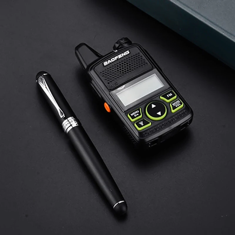 2 × 2-Way радио BF-T1 Walkie Talkie Mini Long Range FM UHF 400-470MHz US EU штекер приемный ток: ≤380m A