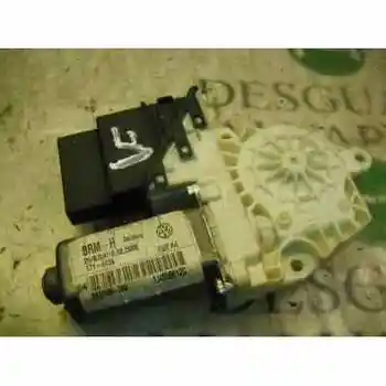 

WINDOW MOTOR REAR RIGHT VOLKSWAGEN GOLF IV SALOON (1J1) 1J4950812C [BD300] Siemens