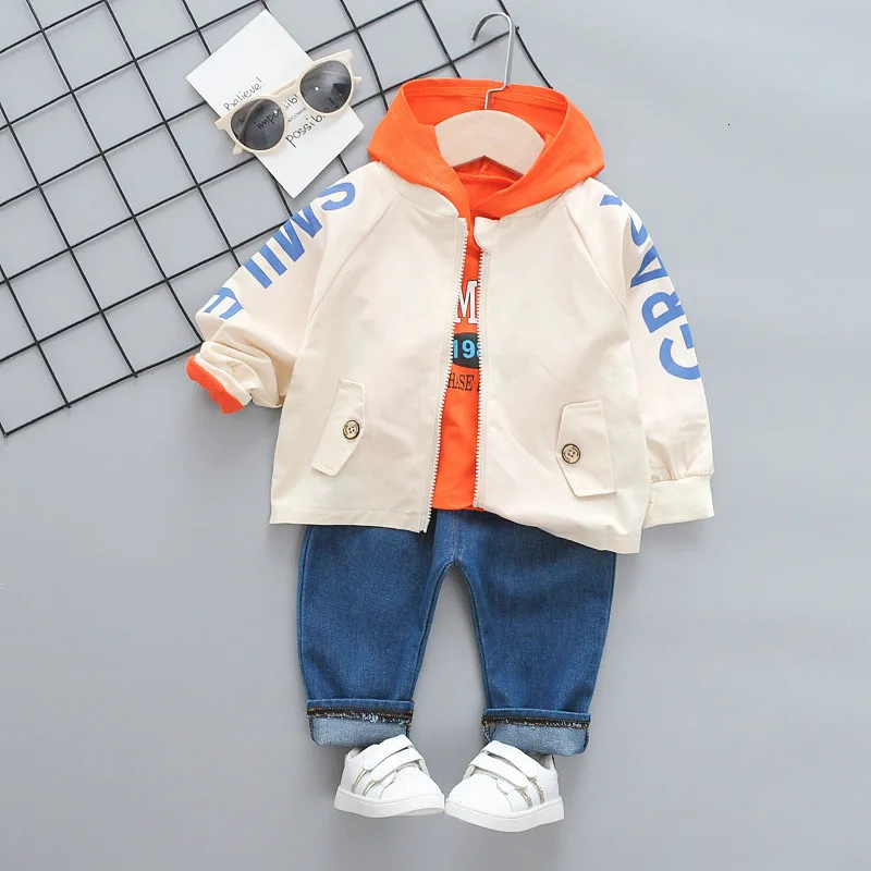 BOBO1988F Beige Осенняя одежда для маленьких мальчиков, костюмы, одежда для маленьких детей с буквенным принтом, пальто с капюшоном, футболка и брюки, 3 шт./компл. спортивные костюмы для младенцев - Цвет: BOBO1988F Beige