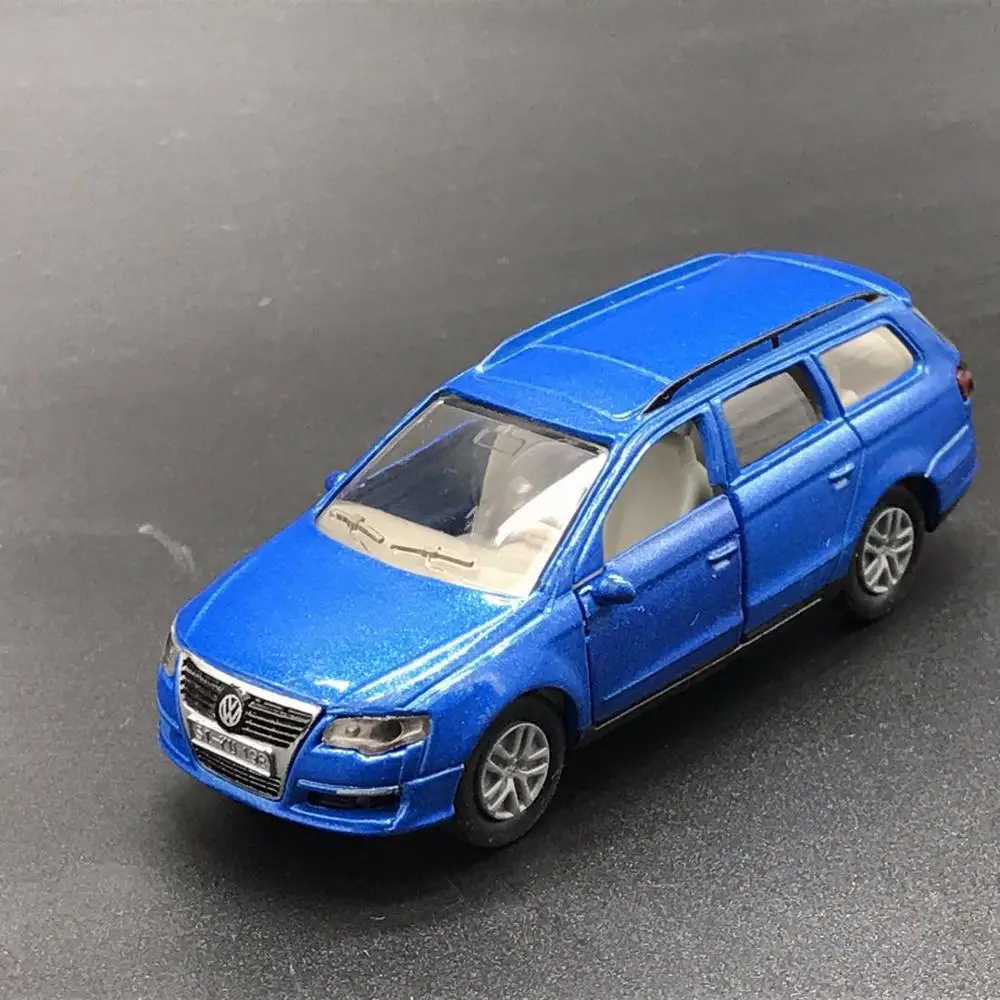 Классический синий Volkswagen Passat wagon коллекция дисплей модель сплава литье под давлением игрушечный автомобиль ретро классические модели подарки на день рождения - Цвет: Синий