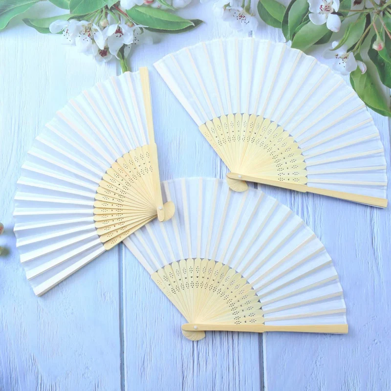 

18 Pieces White Handheld Fans Cloth Fans Bamboo Folding Fans For Wedding Decoration, Church Wedding Gifts, Party Favors, Di