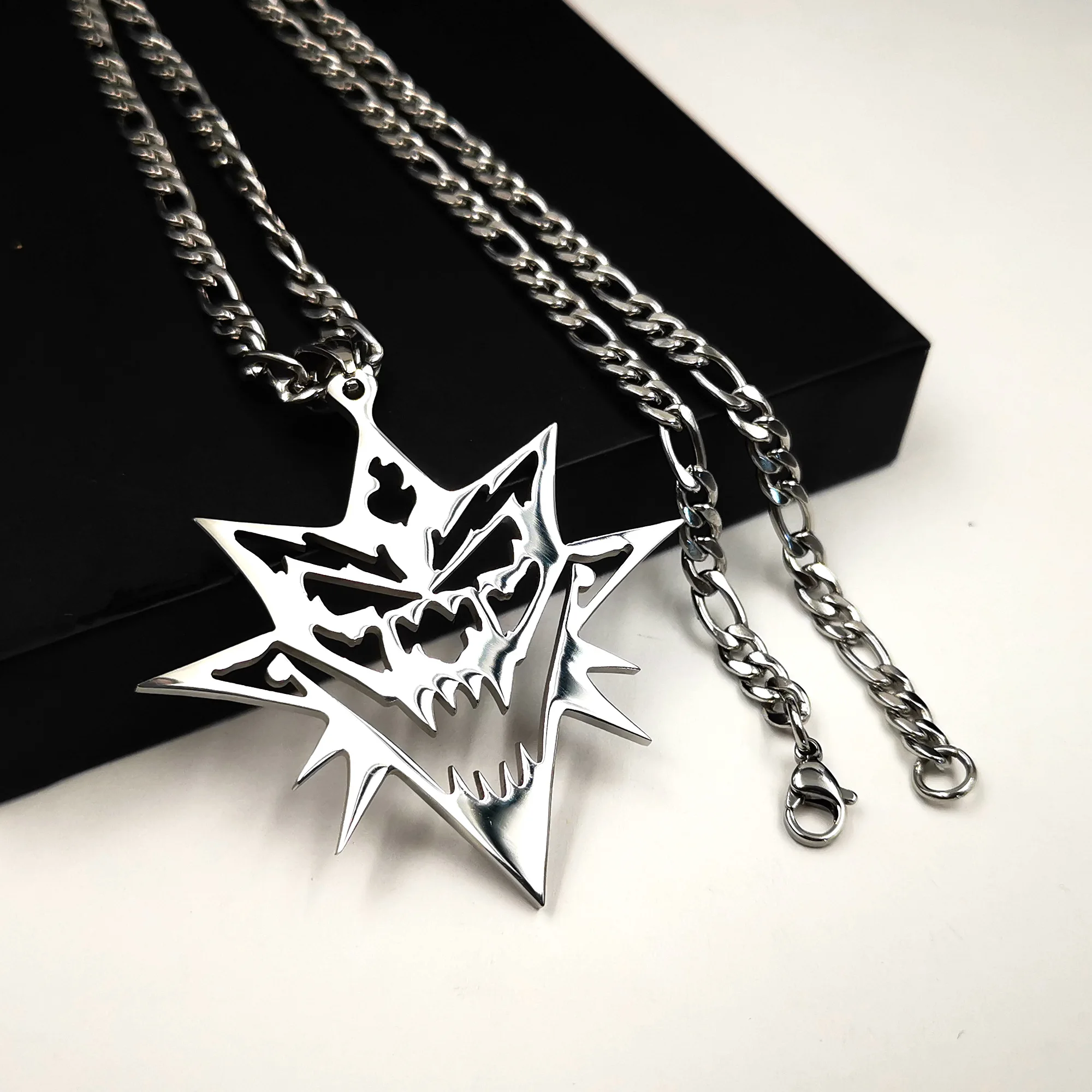 thumbnail image 2 of Genericinsane Clown Posse Joker Cards Icp Pendant 2mm 18 20 2 of 13