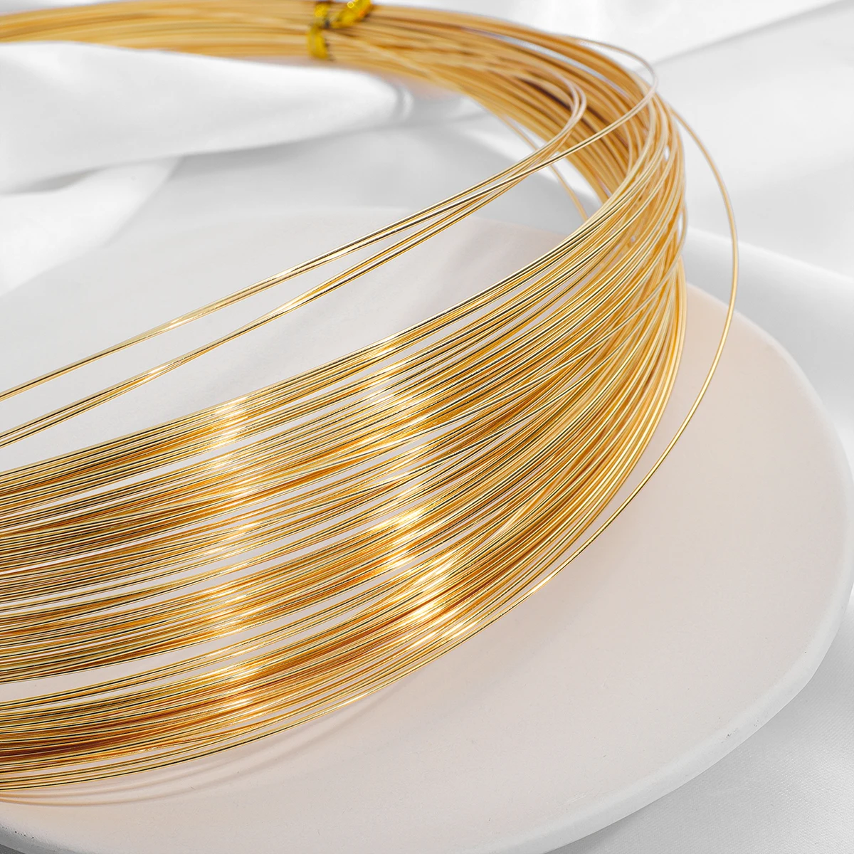 Alambre de cobre para abalorios de joyería, accesorios para fabricación de pulseras, suministros 065, oro de 18K, 1-5M, 0,4-1mm