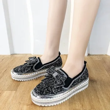 

Women Flats Crystal Ladies Glitter Bling Loafers Flat Platform Fashion Woman Spring Casual Moccasins Female Shoes 2020