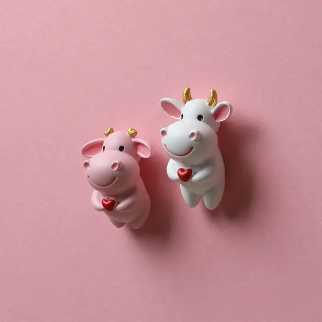 Three-Dimensional Personality Calf Refrigerator Magnet: An Adorable Addition to Your Home Decor