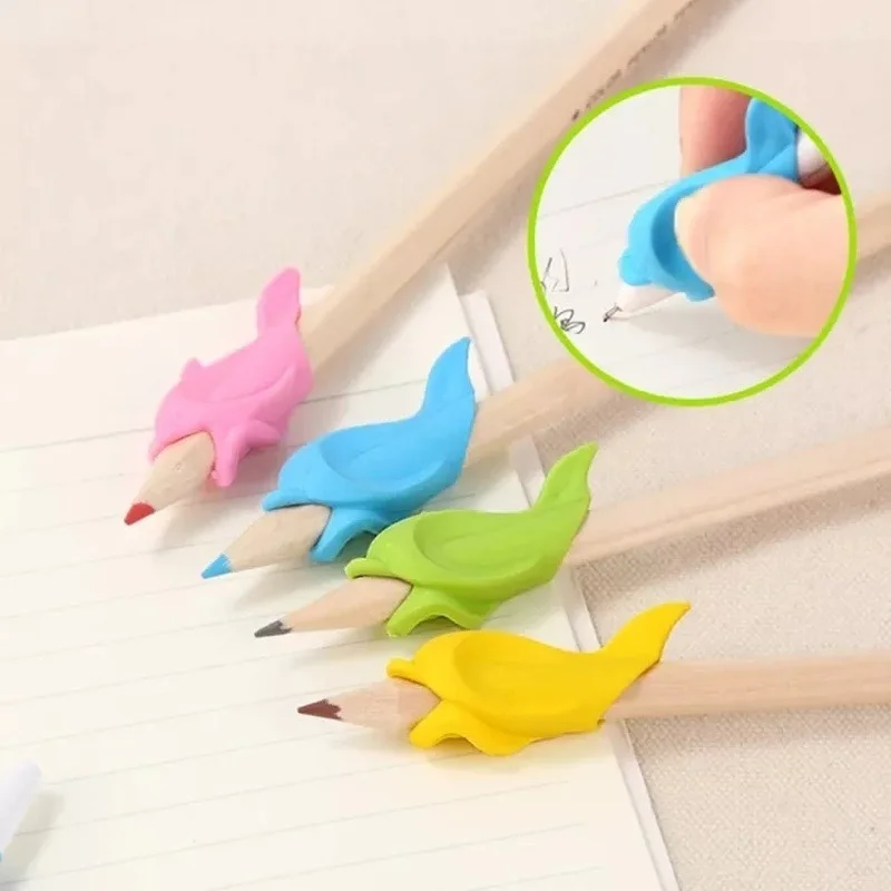 1pcs new kids pen holder silicone baby learning writing tool correction device fish pencil grasp writing aid grip stationery 5Pc Silicone fish Pencil Grasp kid child pen grip holder Writing Correction Device Writing Aid Grip Stationery Pen refill school