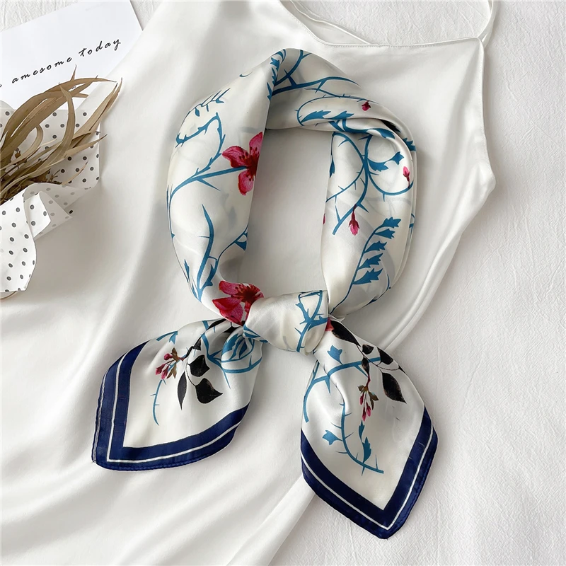 

70*70cm Brand Hair Scarf Print Silk Satin Square Neckerchief Hand Wirst Foulard Fashion Shawl Bandana Head Accessories 2022