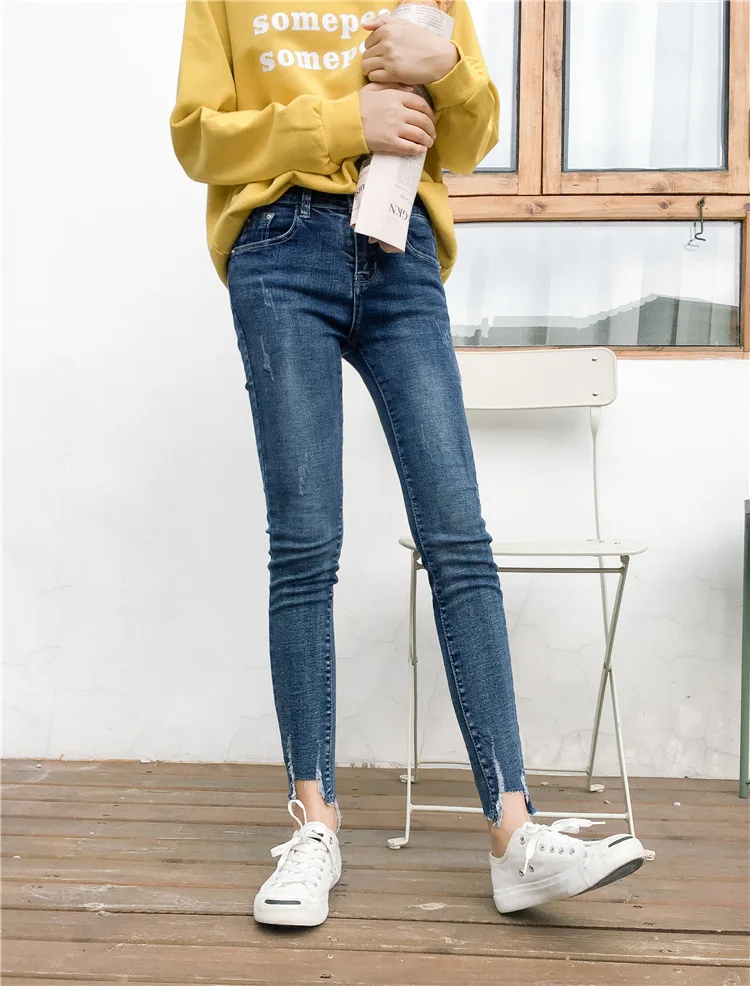 Осенние и зимние корейские Стильные Простые неправильной формы брюки эластичные облегающие обтягивающие джинсы женские Капри