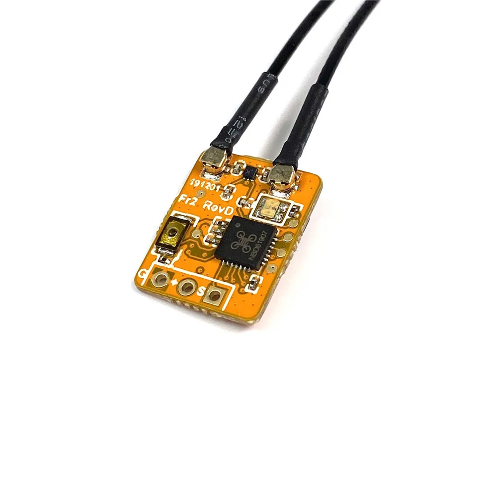 Радиоприемник NewBeeDrone BeeCeiver V2 радиоприемник DSM Frsky Futaba RX FPV SBUS для гоночного дрона