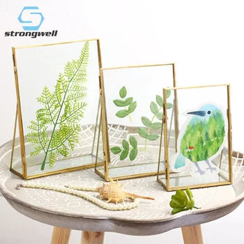 

Strongwell Nordic Gold Metal Glass Photo Frame Home Desktop Decor Picture Folding Wire Portraits Landscape Brass Frames Gift