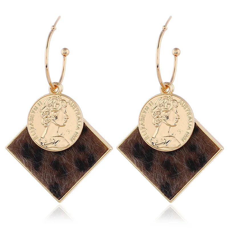 

Simple Plush Square Pendant Fashion coin beauty head pendant earrings in Europe and America
