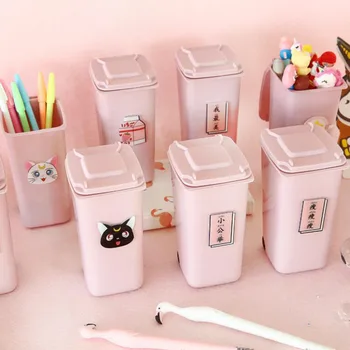 

1PC Lovely Trash Can Shaped Pen Holder Storage Bucket Desktop Decoration Pen Container Home Creative Mini Garbage Pen Holders