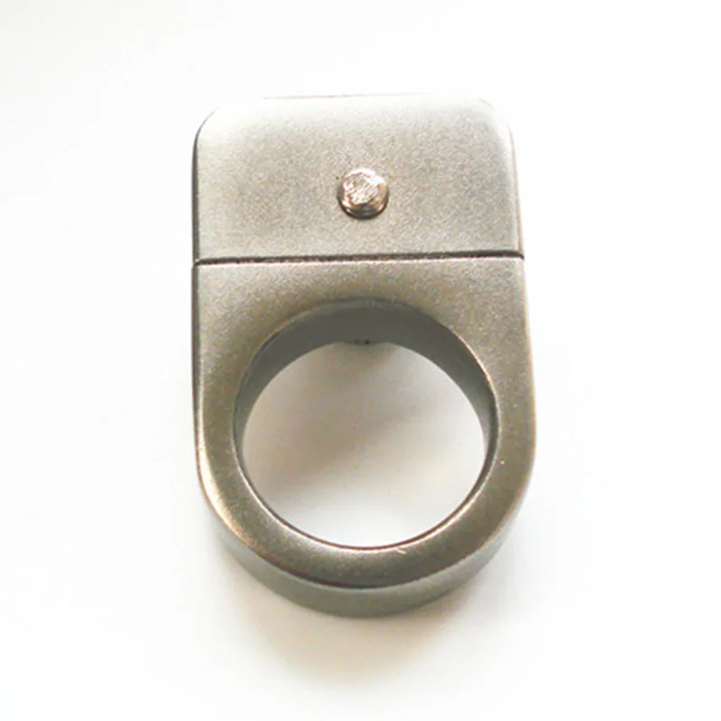 

Newly Slingshot Ring Hunting Catapult Stainless Steel Ring Outdoor Shooting Powerful Finger Slingshots SD669