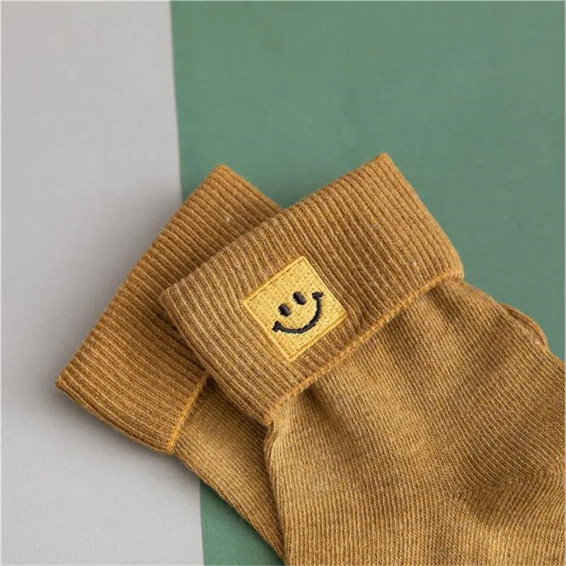 New Socks Winter Autumn Embroidery Square Face Cotton Women's Socks Funny Lovely Smile Face Socks Autumn Fashion Cartoon Socks