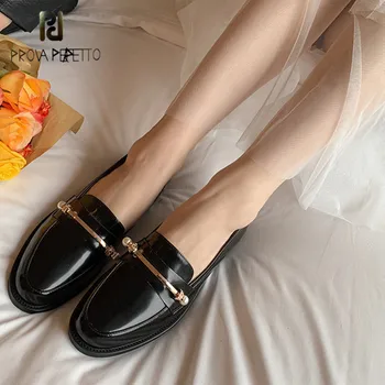 

Prova Perfetto Office Lady Off White Metal Decoration Madam Shoes Sweet Shallow Girl Shoes Pearl Mary Janes Flat Women Shoes