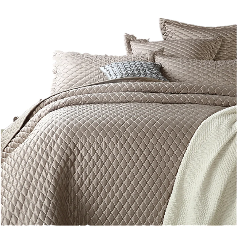 

1/3/5 Pcs Simple European style Bed cover Cheap Bedspread Khaki Quilt bedding sets Home textile Easy matching Bed cover Duvet