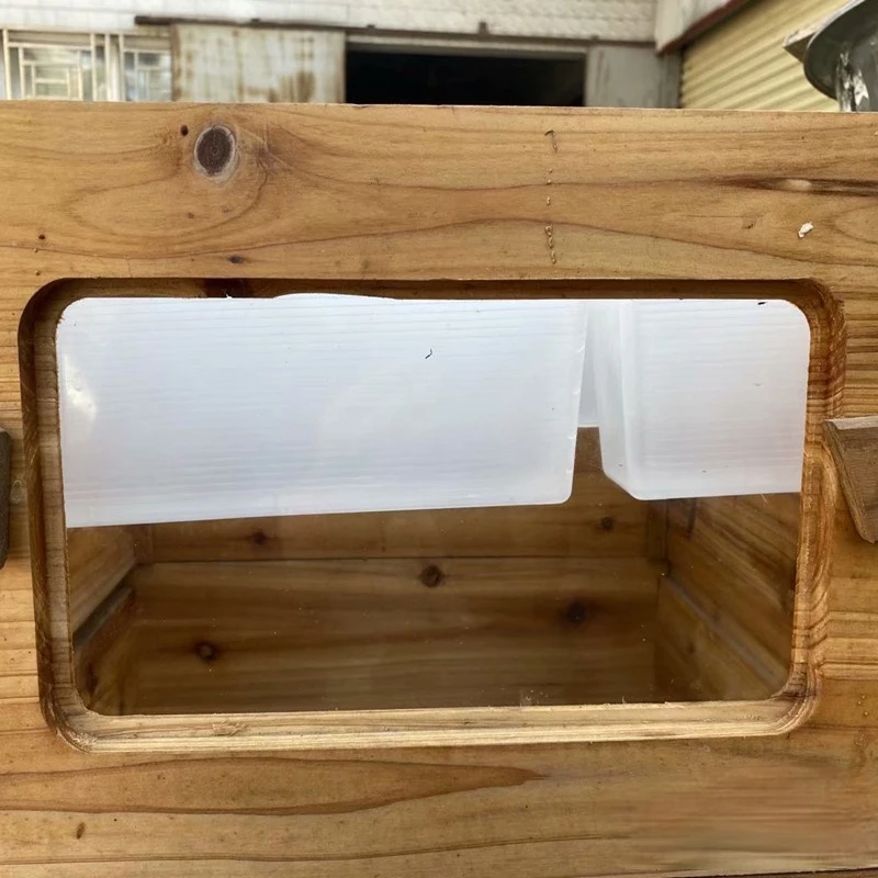 10pcs-3kg-Bee-Feeder-Bees-Feeding-Honey-Beekeeping-Plastic-Beekeeper-Tools-Supplies-High-Intensity-Beekeeping-Equipment.jpg 10 Darabos 3 Kg Méh Adagoló Etető Mézes Méhész Műanyag Szerszámok Nagy Intenzitású Méhészeti Berendezéseket Kínál - Image 4