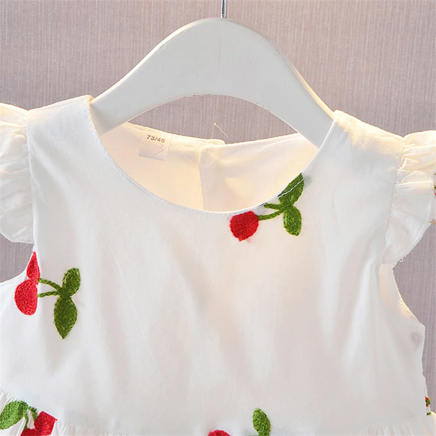 Baby girl Sleeveless summer dress Hundred Days Newborn Korean cotton Dress 0-1-2-3 year old baby clothes Printed flowers