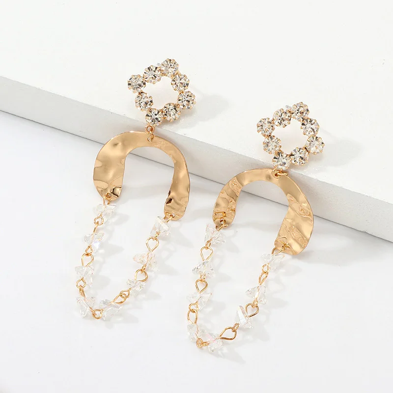 

New Fashion Earrings For Women Personality Individual Twisted Shape Sequined Decorative Pendant Drop Earrings Female