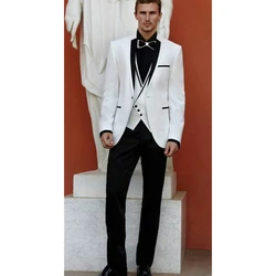 2022 New Arrival Black Peak Lapel Design Men's White Suits Custom Made One Button Fashion Casual Wear Blazer 3 Pieces Skinny