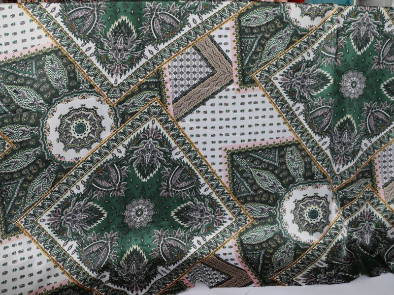 1 Meter x 1,48 Meter weicher Patchwork-Satin-Stoff für Schal- und Kleiderfutter, DIY-Material – Detail 22