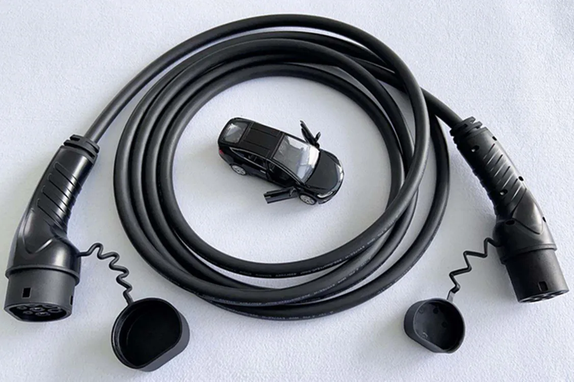 

32A three phase ev cable type 2 to type 2 EV charger cable for electric vehicle iec 62196 32a evse kit 5 meters