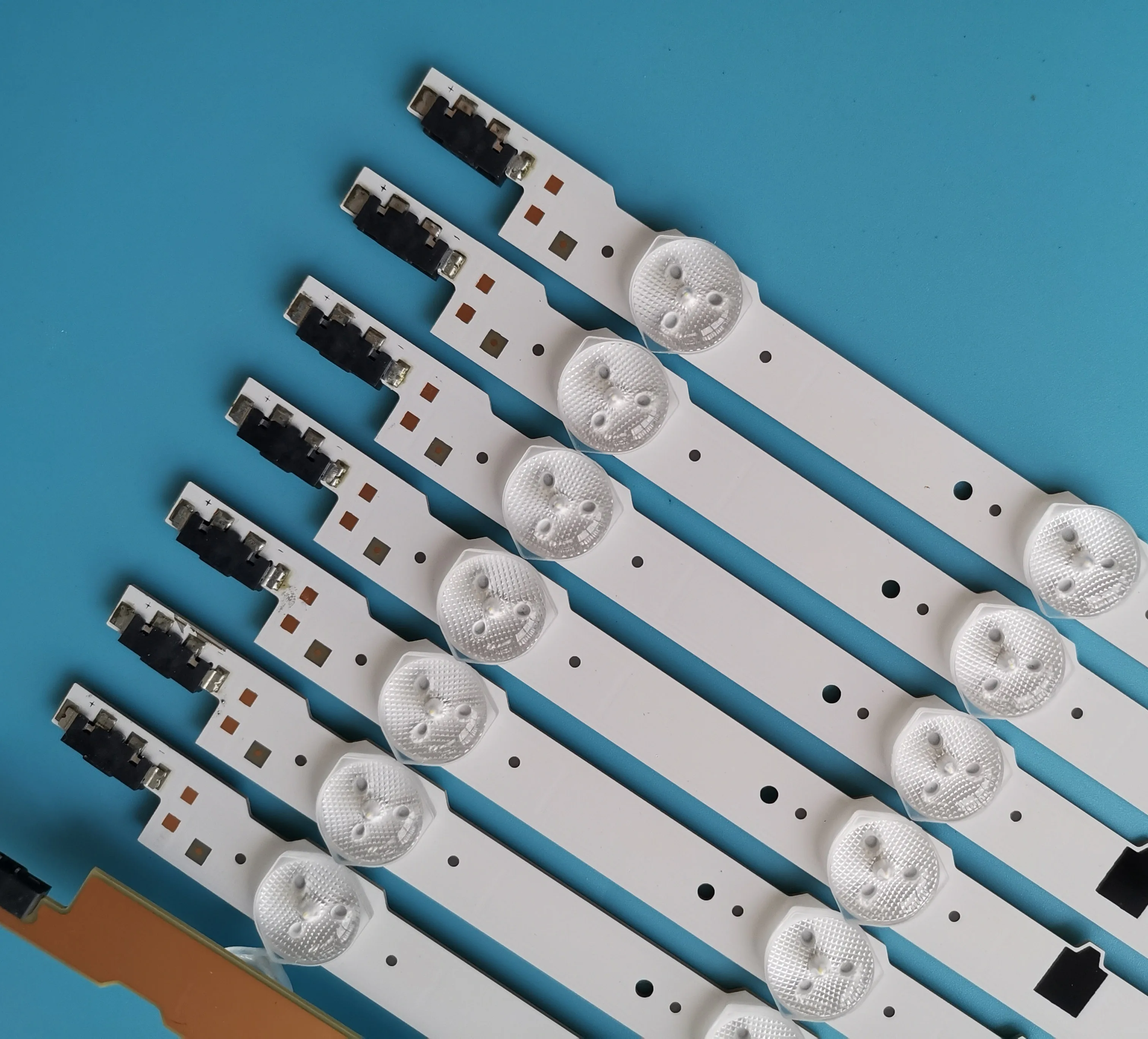 LED Strip D2GE-460SCA-R3 D2GE-460SCB-R3 CY-HF460BGLV1V BN95-00891A UA46F5080AR 2013SVS46F UA46F5500AJ UA46F6100AJ UA46F6420AJ