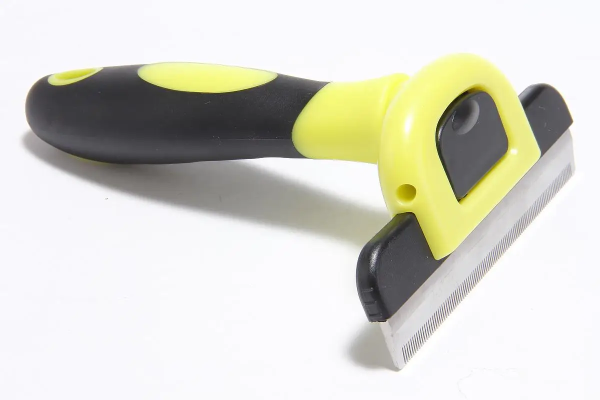 Pet hair removal comb (74). jpg