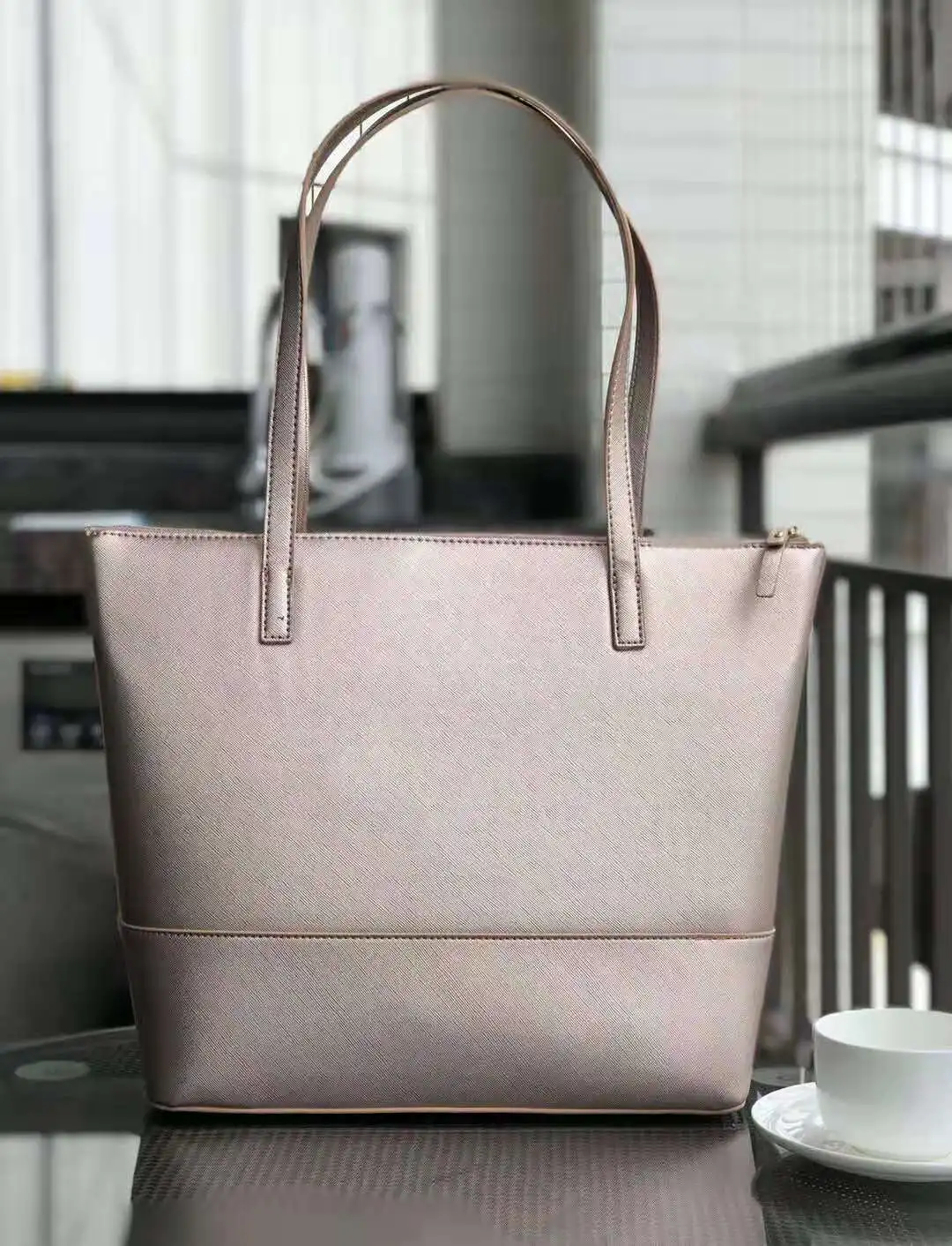 Popular fashion European and American simple horizontal style large shopping bag shoulder bag women handbag casual bag