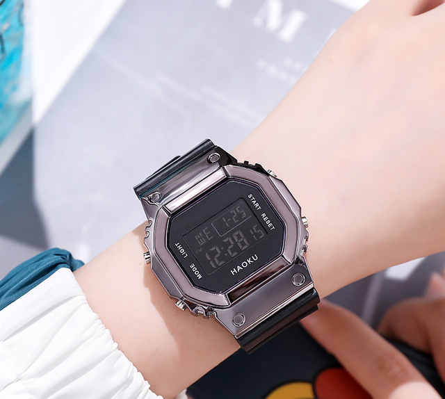 student watch junior high school Nordic fashion watch male and female sports watch large dial net red outdoor female watch