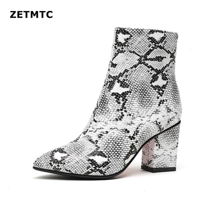ZETMTC/женские ботильоны из искусственной кожи со змеиным принтом; обувь на молнии с острым носком; женские ботинки на Высоком толстом каблуке; женские ботинки из змеиной кожи; коллекция года