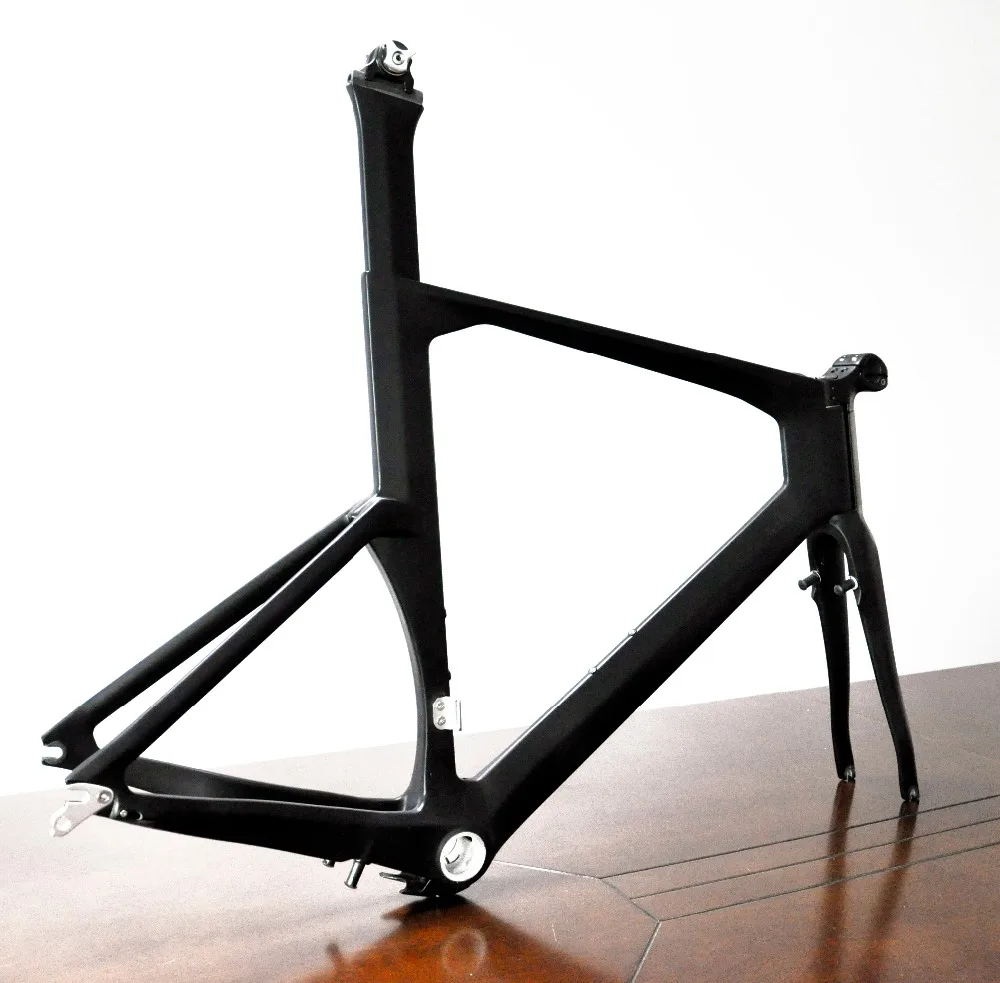 FM069