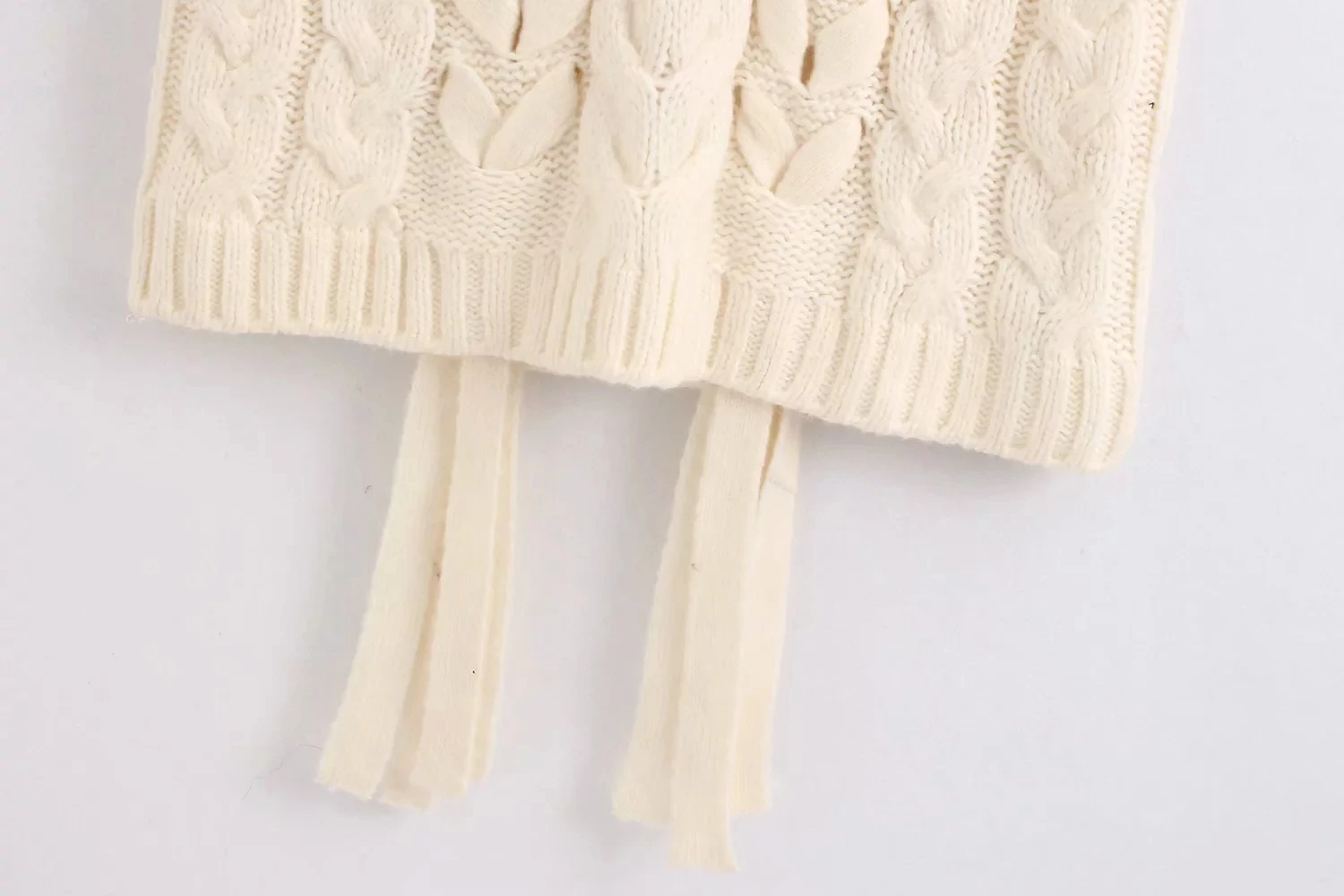 ZA зимний осенний белый вязаный свитер женский пуловер без рукавов с кисточками Повседневный свободный свитер женская одежда