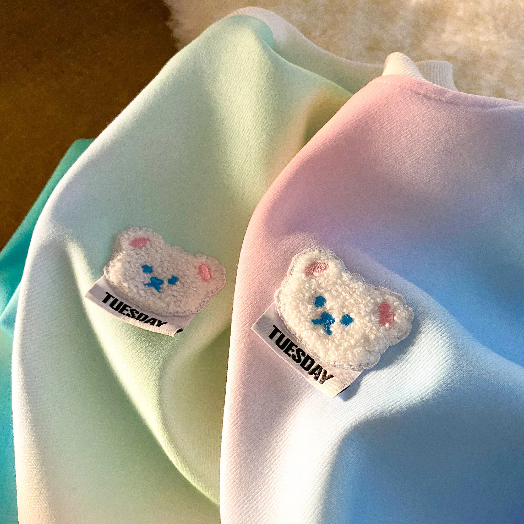 

Aesthetic Plus Size Teens Clothes Bear Head Embroidery Tie Dye White Sweatshirt Brand Designer Fashion Tops 2021 Autumn Winter