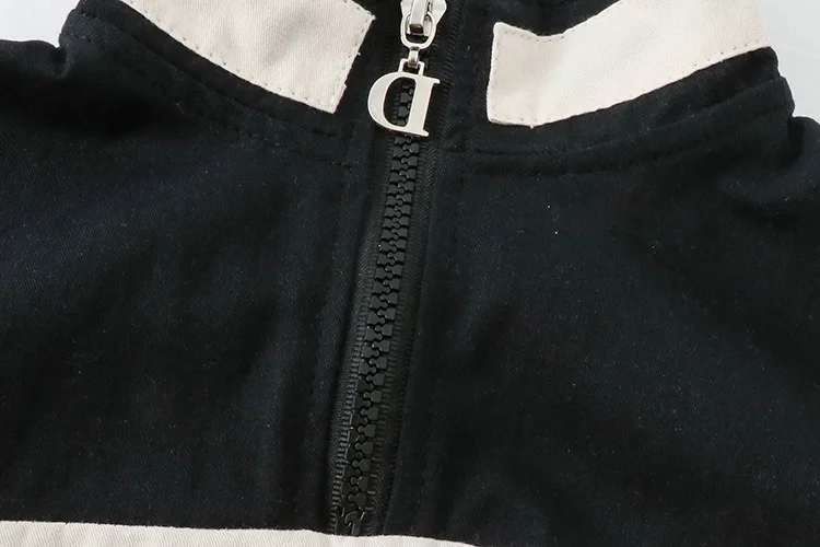 13093759717_1034569010