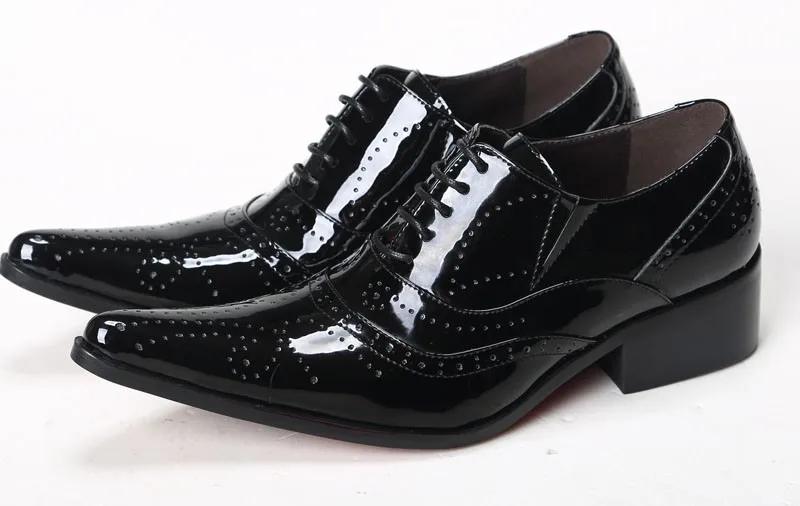 Christia Bella Handmade Classical Bullock Carved Genuine Leather Man Oxfords Shoes Business Formal Male Plus Size Brogue Shoes