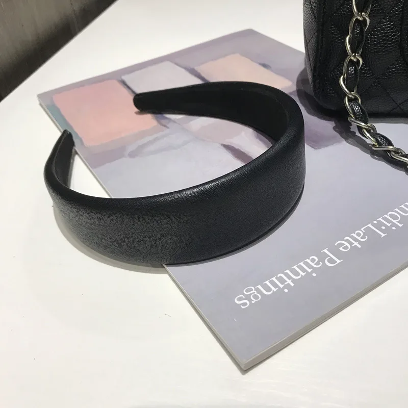 Black Зимние винтажные ПУ кожаные повязки для волос женские простые дизайнерские головные повязки в стиле "Ретро" сладкие ободок для волос ювелирные изделия для волос повязка на голову женские аксессуары - Цвет: Black