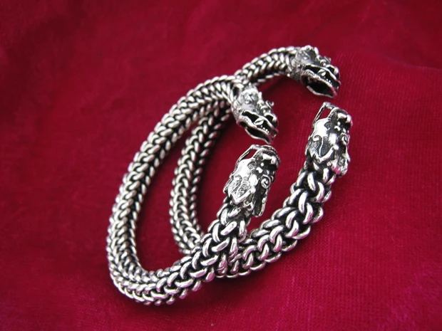 Ethnic wind Miao silver handmade Miao silver bracelet men and women twisted wire head bracelet