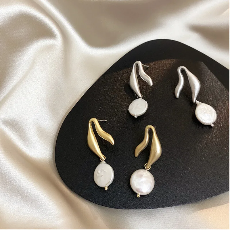 New Korean Retro Irregular Gold Silver Matte Metal Freshwater Pearl Earrings Women Prevent allergy Pin Baroque Wedding Jewelery