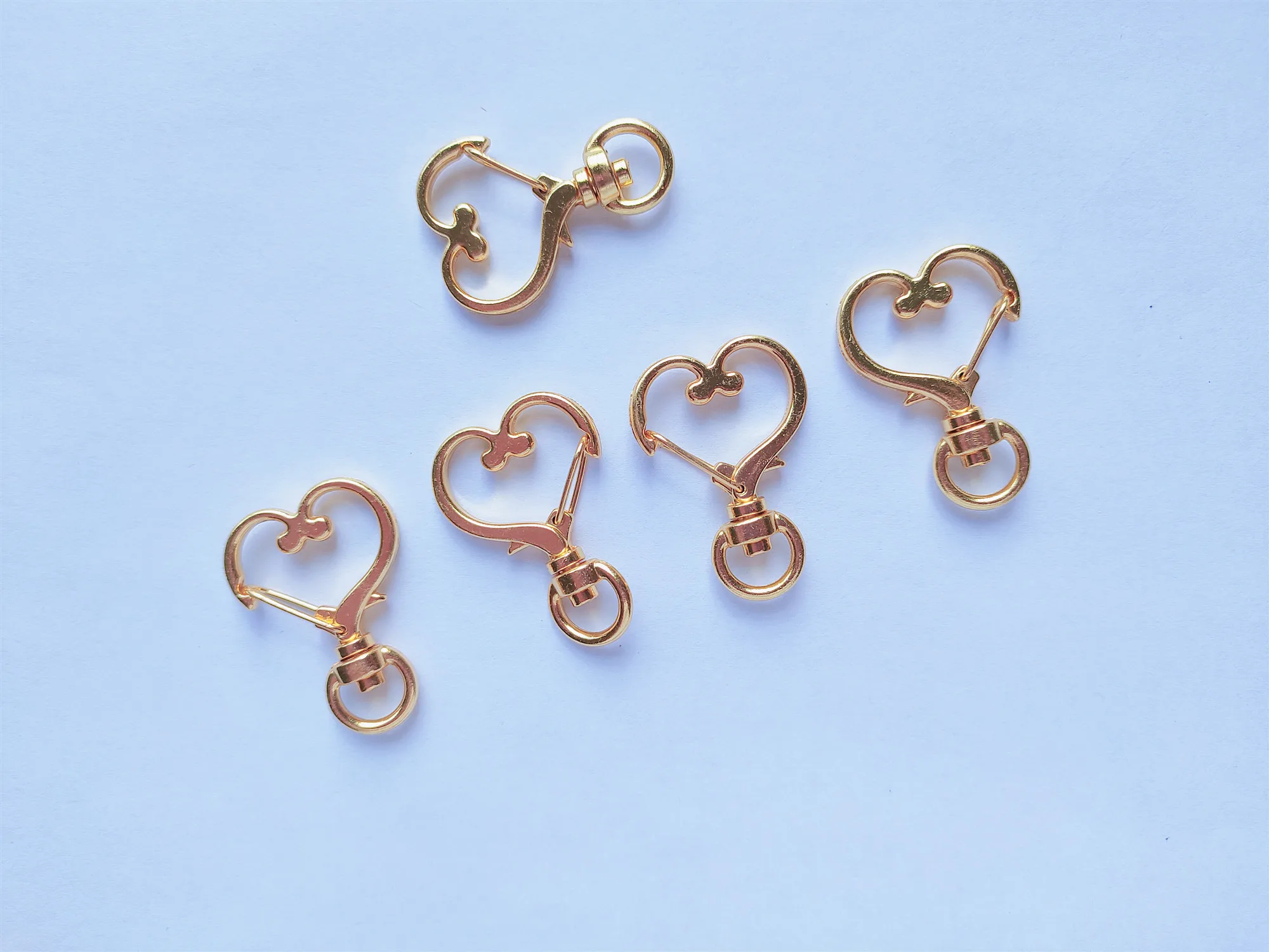 gold heart 5 шт./лот, брелок в форме дельфина, кристальная рама, подвеска на металлическом каркасе, шарм, ободок, установка кабошона, установка, УФ смола, изготовление ювелирных изделий - Цвет: gold heart