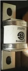 Предохранители: 250FM 250A 690 V/700 V aR/180FM 200FM 225FM 280FM 315FM 350FM