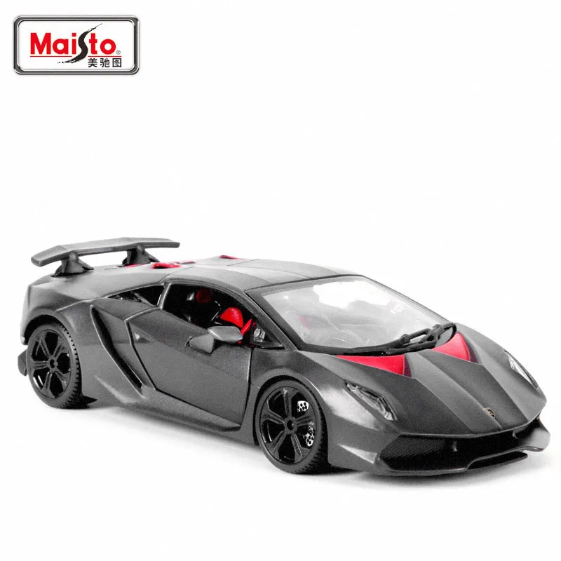 Модель автомобиля из сплава в масштабе 1:24 серого и 6-го элемента модель