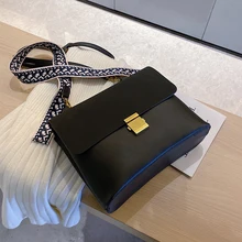 Сетчатая красная широкая сумка на плечо Женская Новая модная Корейская стильная сумка атмосферная сумка на одно плечо воздушная сумка